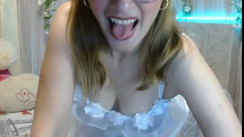 Snapshot of italagomez chatting on February 1, 11:06 pm Itala Gomez online show from February 1, 11:06 pm