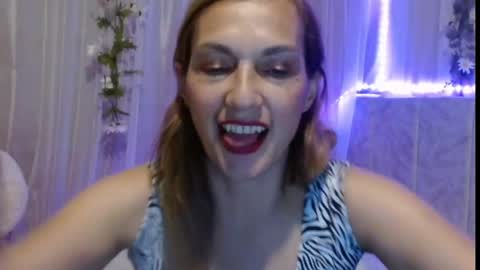 Snapshot of italagomez chatting on February 19, 12:57 am Itala Gomez online show from February 19, 12:57 am