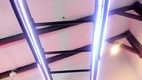 Italo Moore online show from November 21, 11:30 am