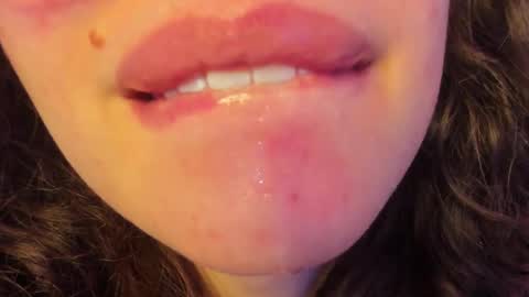 Maria online show from March 6, 5:22 pm