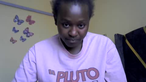 Snapshot of its_sweet chatting on February 27, 10:01 am BigAss horny online show from February 27, 10:01 am