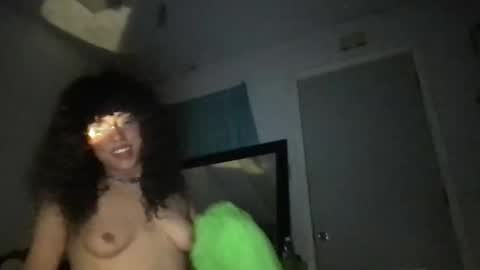 itsariessecrets online show from January 17, 8:02 am