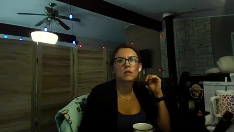 Snapshot of itsmesophie_x chatting on September 26, 4:37 pm ItsMeSophie X online show from September 26, 4:37 pm