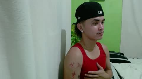 itzme_dex online show from April 18, 8:09 pm