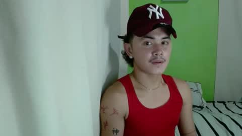 itzme_dex online show from April 21, 4:14 pm