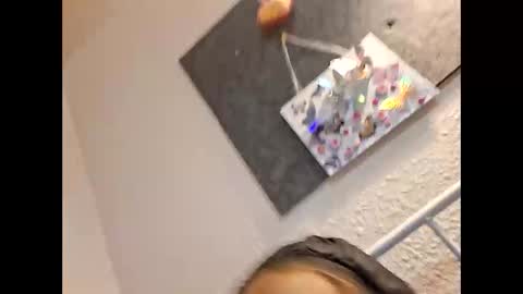 itzmocha online show from April 21, 2:51 am