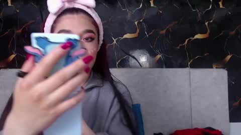 Adris online show from April 16, 9:39 pm