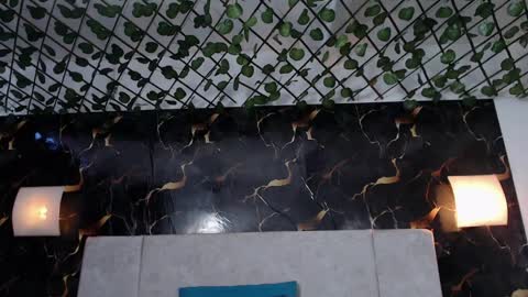 Adris online show from April 11, 7:40 pm