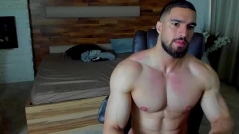 IvanHydee online show from June 4, 4:29 am