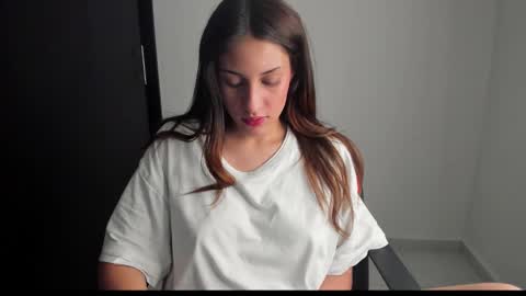 ivanna_essis online show from December 19, 4:45 am