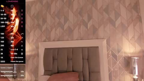 Ivonny Lee online show from April 17, 9:50 pm