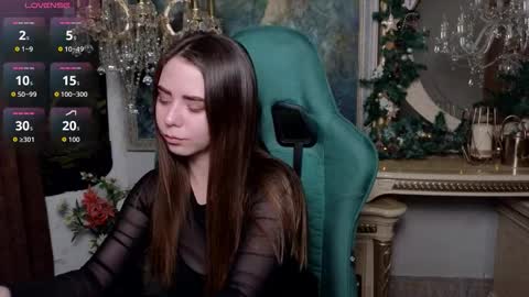 ivorywood_ online show from December 16, 10:10 am