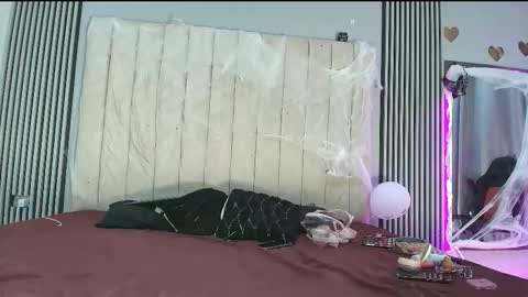 ivy_and_joseph online show from October 14, 8:45 pm