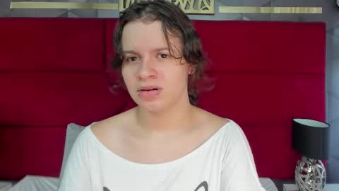 Ivy and Molly online show from September 16, 8:45 pm