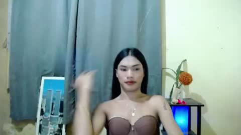 Ivy online show from June 4, 7:09 pm