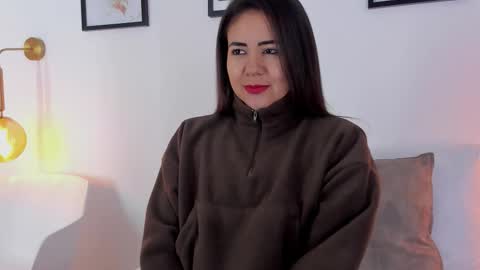 Ivy  online show from January 7, 12:10 pm