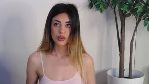 IvyLustt online show from May 25, 5:46 am
