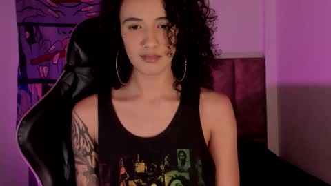 Snapshot of ivymanson_ chatting on October 8, 7:47 am Camila online show from October 8, 7:47 am