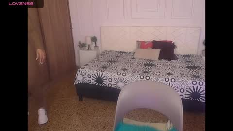 ivyshine7 online show from April 20, 7:28 pm