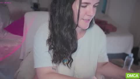 Ivy Swings online show from February 27, 9:35 am