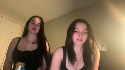 ivyxjade_rose online show from April 14, 8:39 am