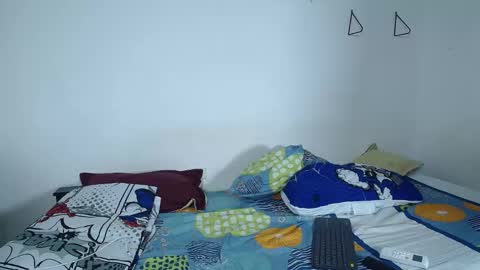 Snapshot of izaak_taylor7 chatting on October 2, 3:38 am izaack online show from October 2, 3:38 am