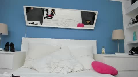 Izzy Mendosa online show from March 7, 10:21 pm