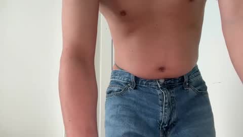 j727552 online show from February 8, 7:38 pm