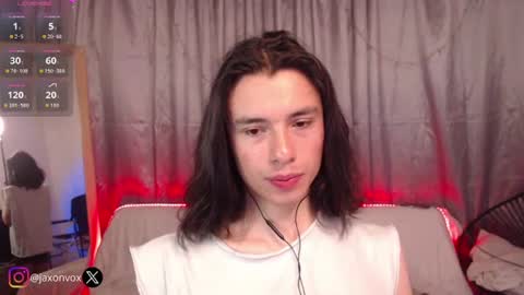 Hey im Jaxxxon check my info     online show from July 25, 2:04 pm