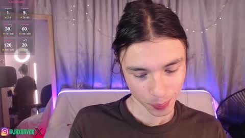 Hey im Jaxxxon check my info     online show from July 3, 11:37 am