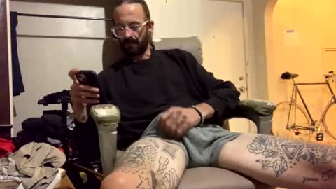 Snapshot of j_boogie_mane chatting on October 23, 4:14 am j boogie online show from October 23, 4:14 am