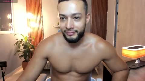 Calix  Independient model Insta and twt Calixsnake online show from July 10, 9:08 pm