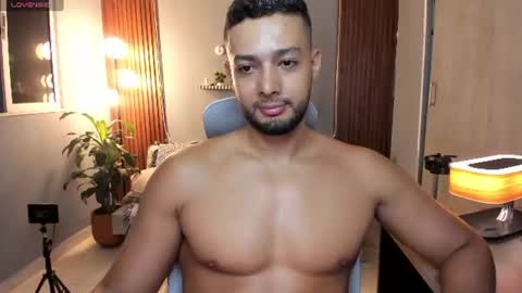 Calix  Independient model Insta and twt Calixsnake online show from July 19, 1:08 am