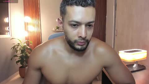 Calix  Independient model Insta and twt Calixsnake online show from June 22, 11:45 pm