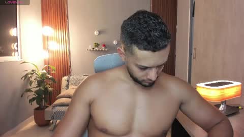 Calix  Independient model Insta and twt Calixsnake online show from June 18, 11:43 pm