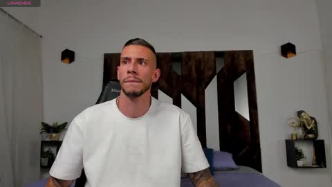 J King online show from April 21, 2:51 am