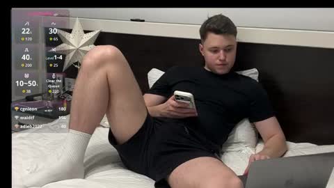 j_lyle_x online show from May 2, 7:19 pm