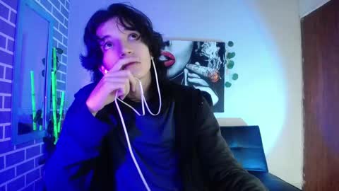 Jack online show from December 2, 5:37 am