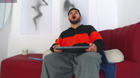    online show from May 20, 12:11 pm