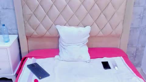 Jack White online show from December 2, 9:35 pm