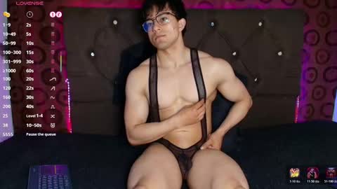 Jacke online show from February 22, 2:26 am