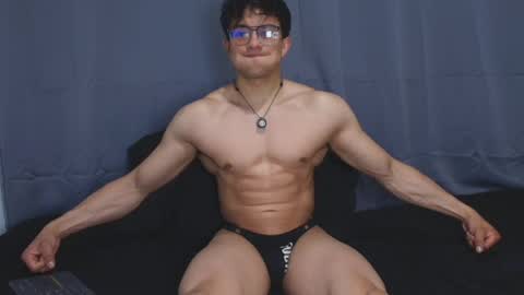 Jacke online show from April 9, 5:33 am