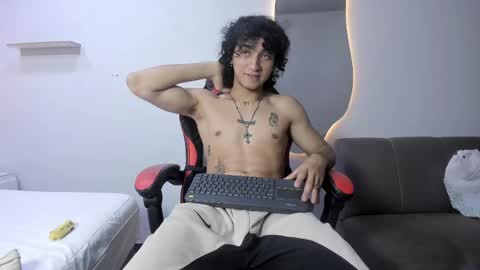 Jackes Taylor online show from April 14, 4:27 am