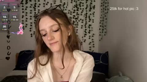 Lisa online show from July 6, 3:58 pm