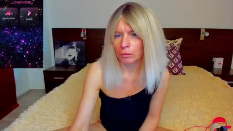 sallyevans online show from March 3, 5:09 am