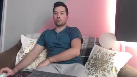 jackson222222222 online show from April 25, 1:02 pm