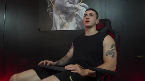 Jackson Olsen online show from November 28, 9:33 pm