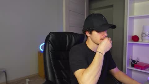 JACOB DEVON online show from March 6, 6:29 pm