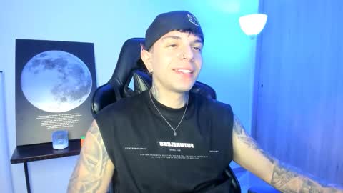 jacobb116 online show from January 18, 1:14 am