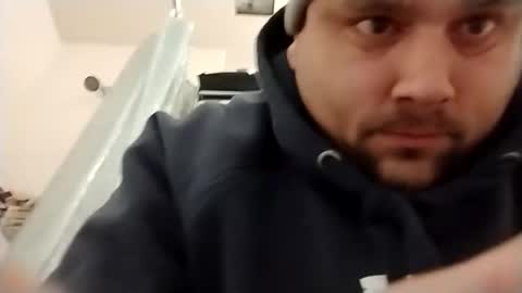 Shakey j online show from November 25, 2:43 am